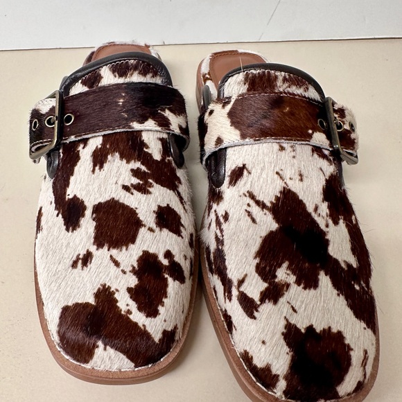Donald J. Pliner Brown & White Cowhide Slip-On Mule - Picture 2 of 4